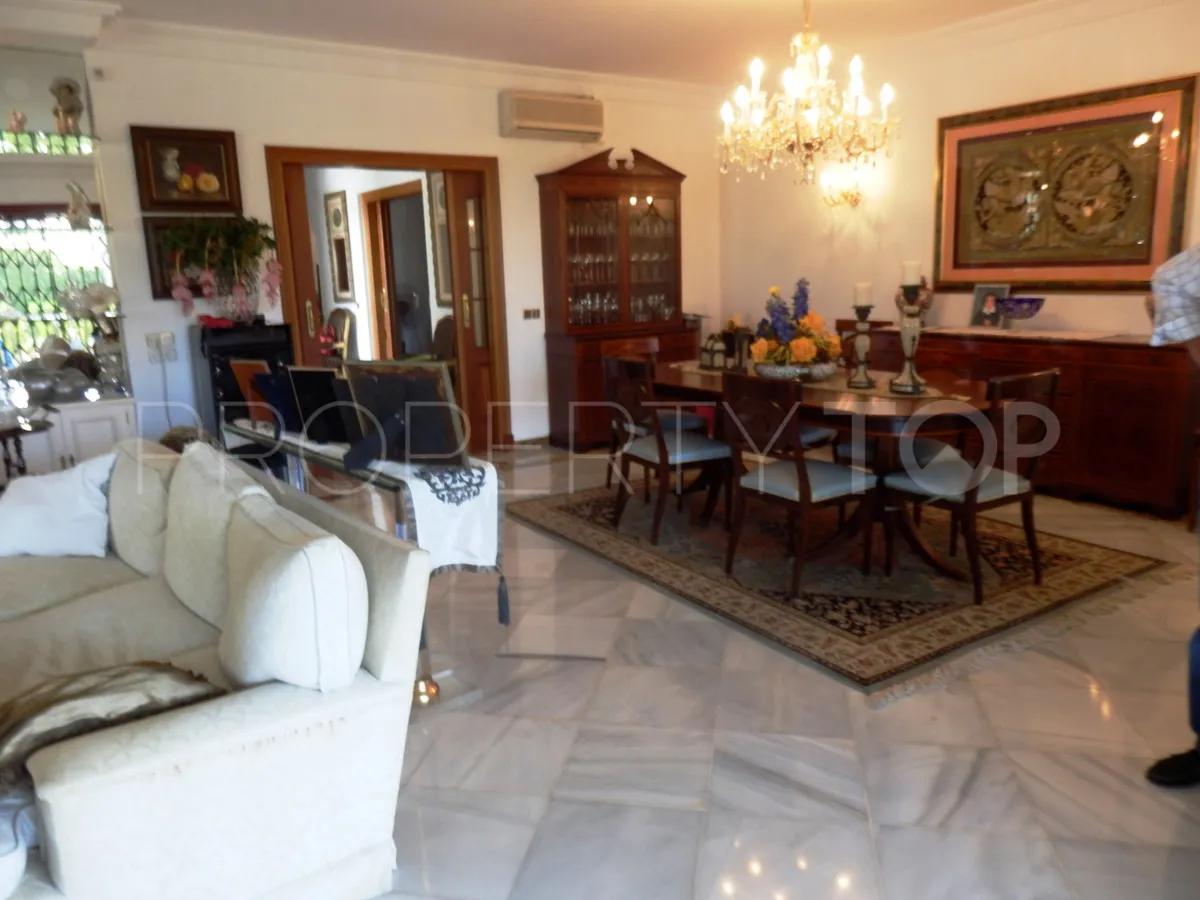 Villa en venta en Guadalmina Alta