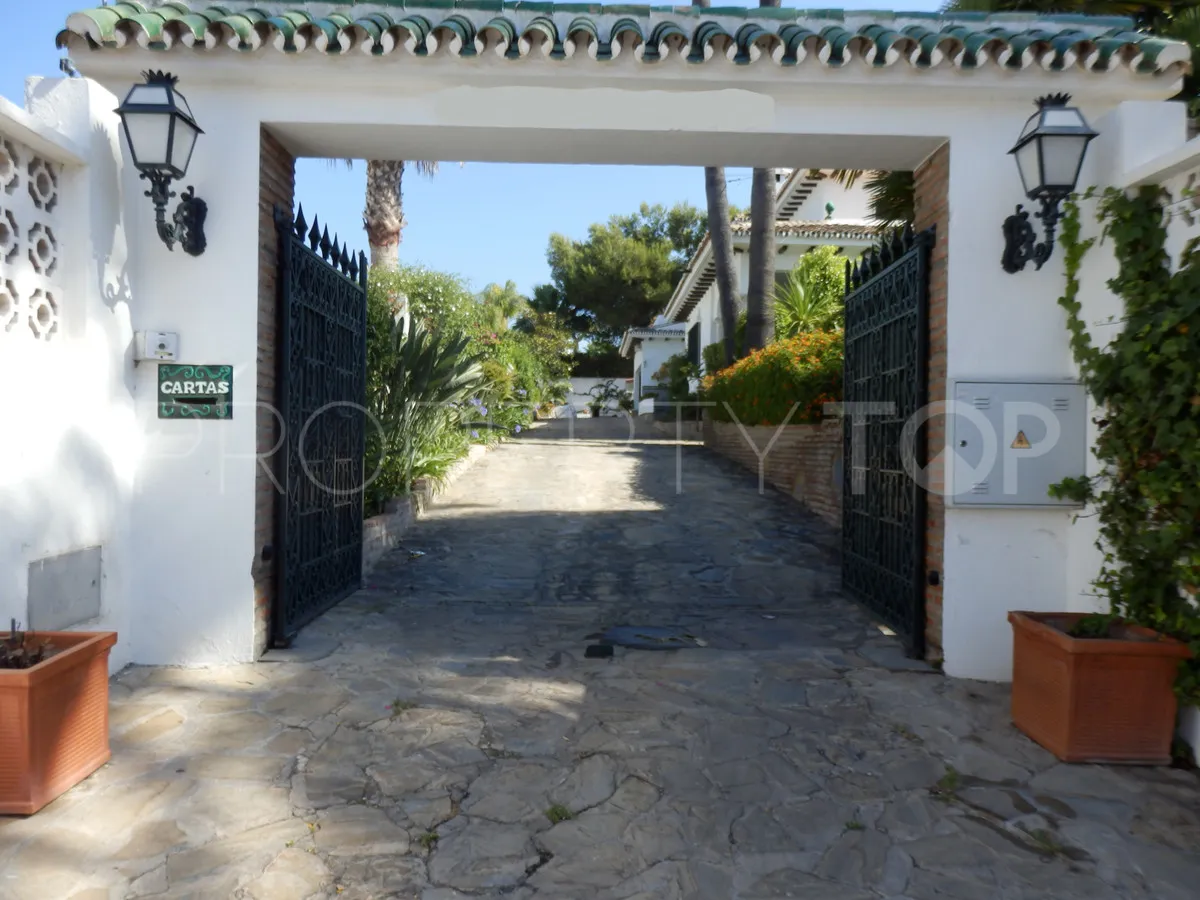 Villa en venta en Guadalmina Alta