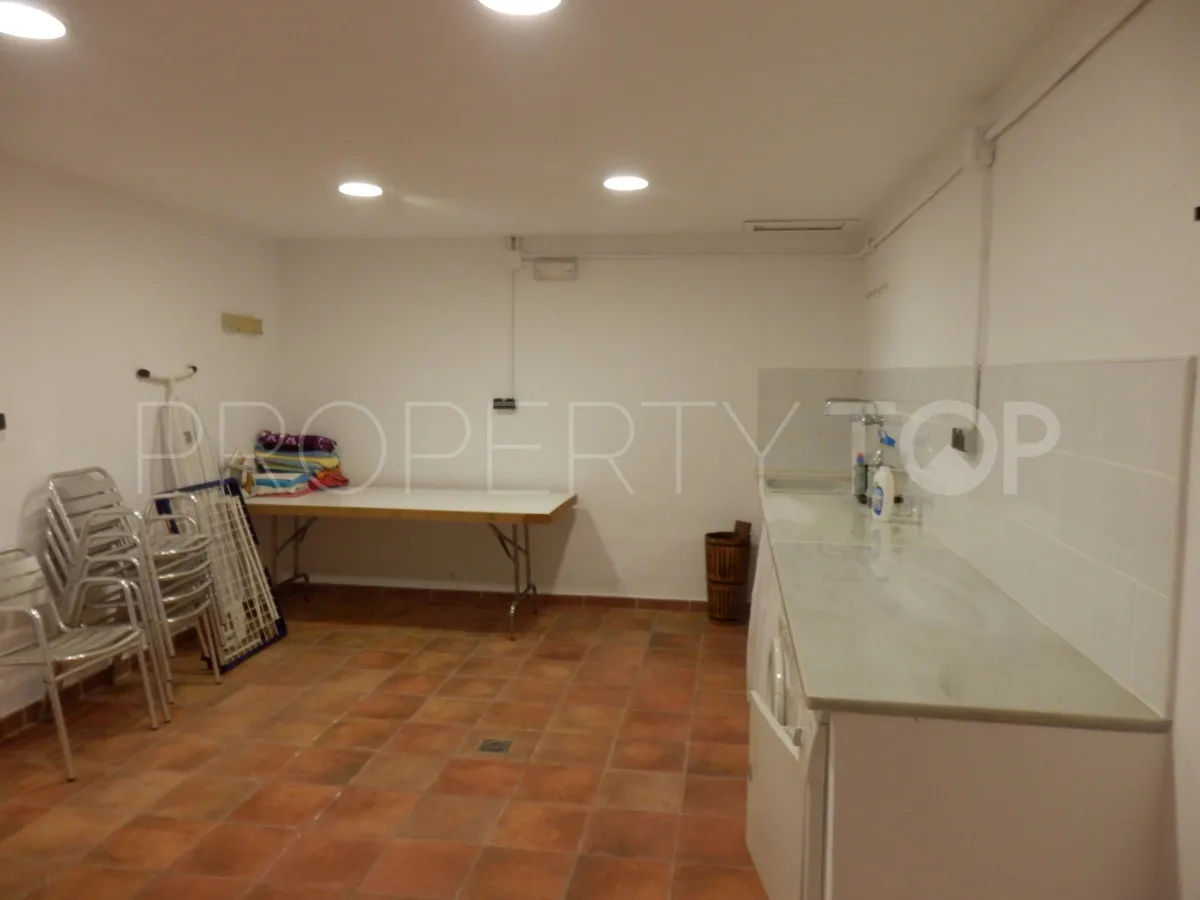 For sale town house in Casares Playa with 3 bedrooms