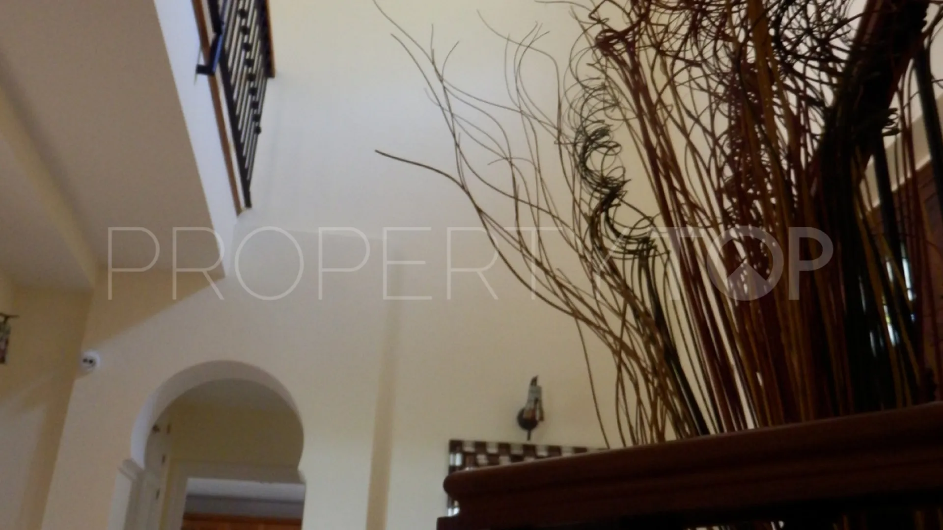 For sale town house in Casares Playa with 3 bedrooms