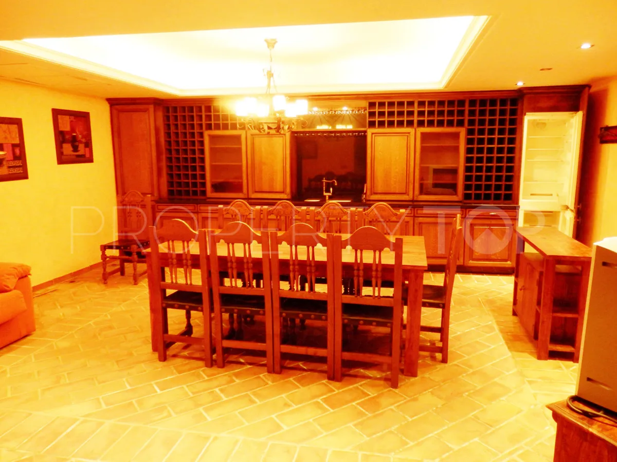 For sale town house in Casares Playa with 3 bedrooms