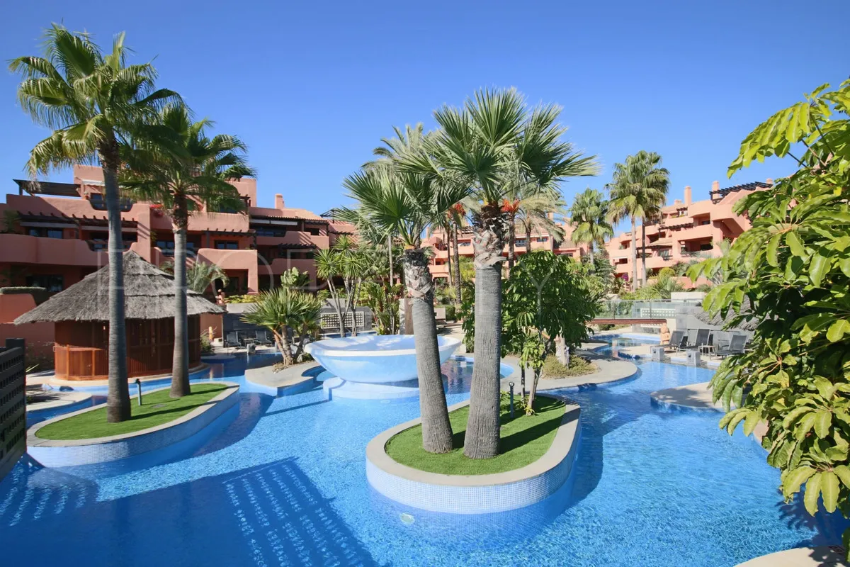 Comprar apartamento de 3 dormitorios en New Golden Mile