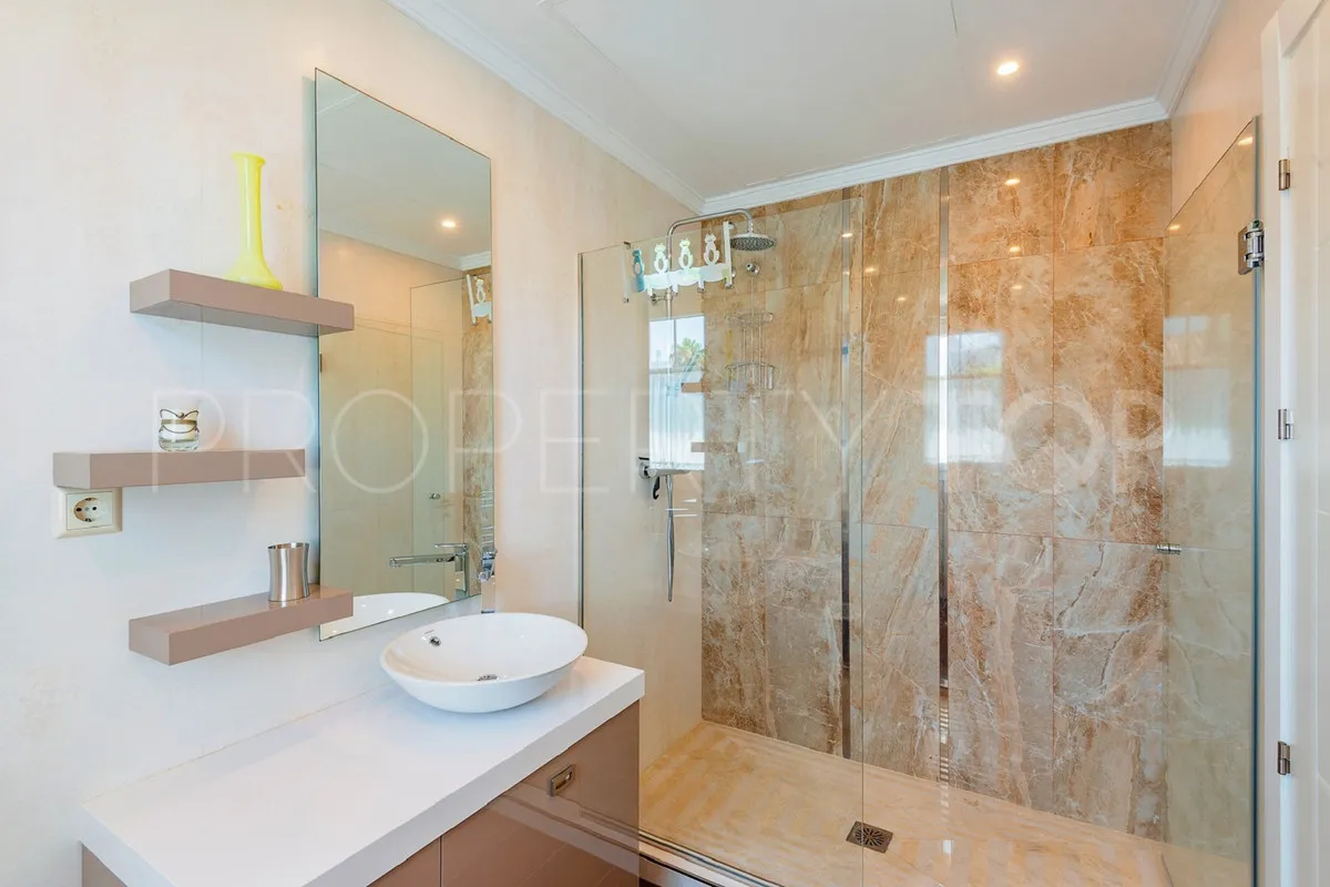 Villa en venta en Marbella Golden Mile