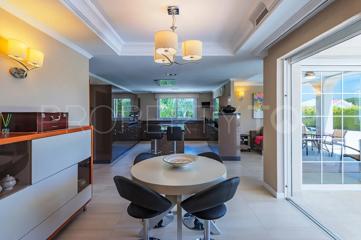 Villa en venta en Marbella Golden Mile