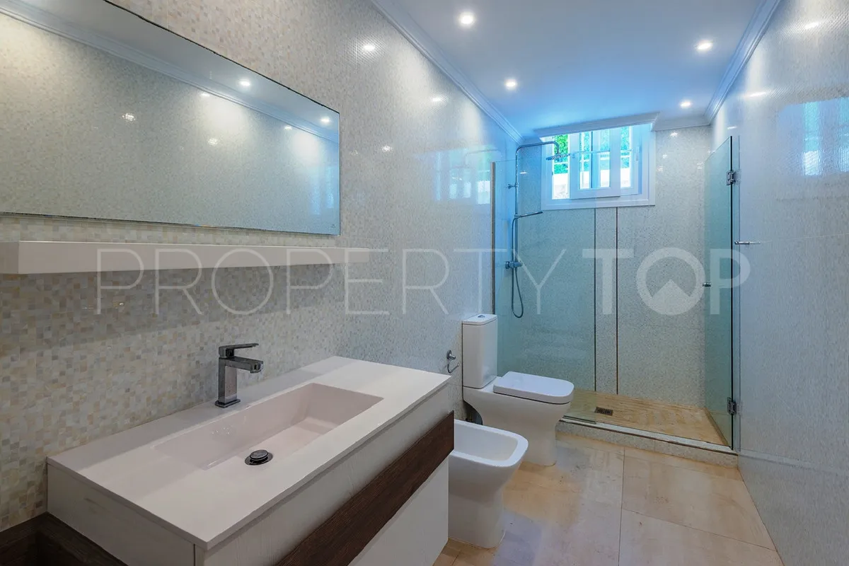 Villa en venta en Marbella Golden Mile