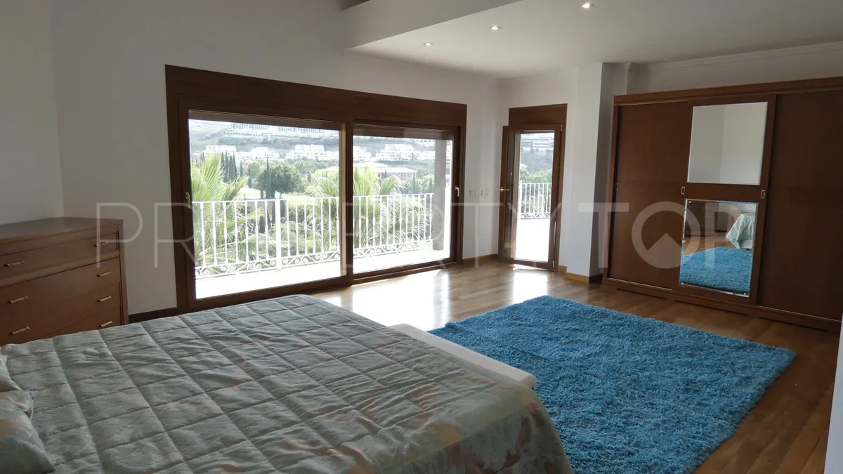 4 bedrooms villa for sale in Los Flamingos