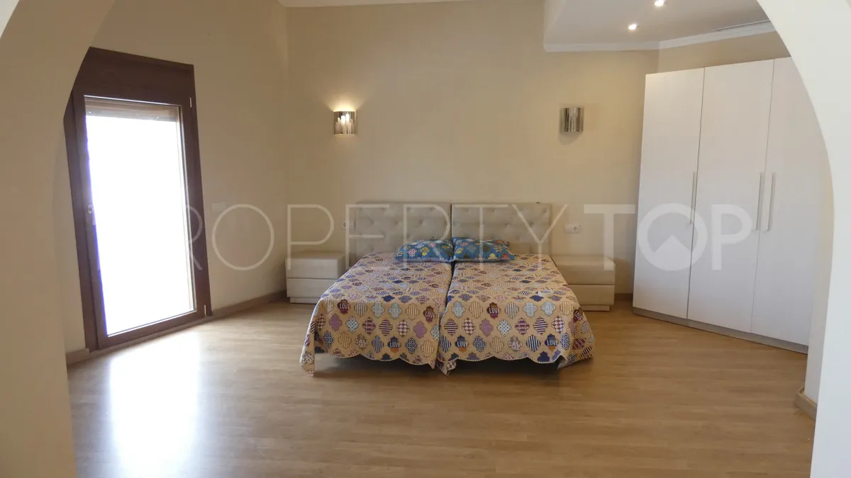 4 bedrooms villa for sale in Los Flamingos