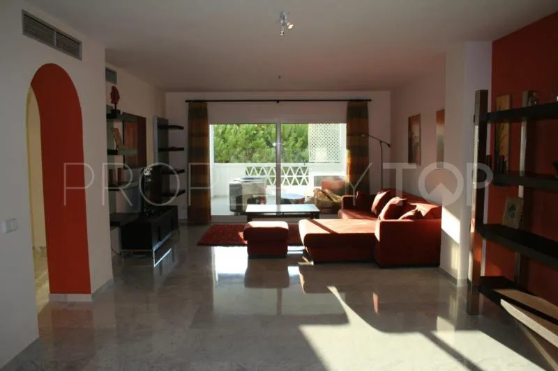 For sale apartment in Marbella - Puerto Banus with 3 bedrooms
