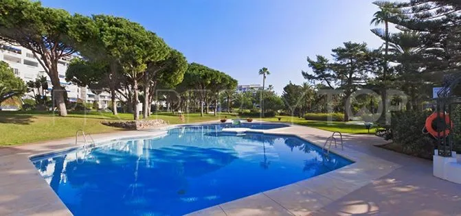 For sale apartment in Marbella - Puerto Banus with 3 bedrooms