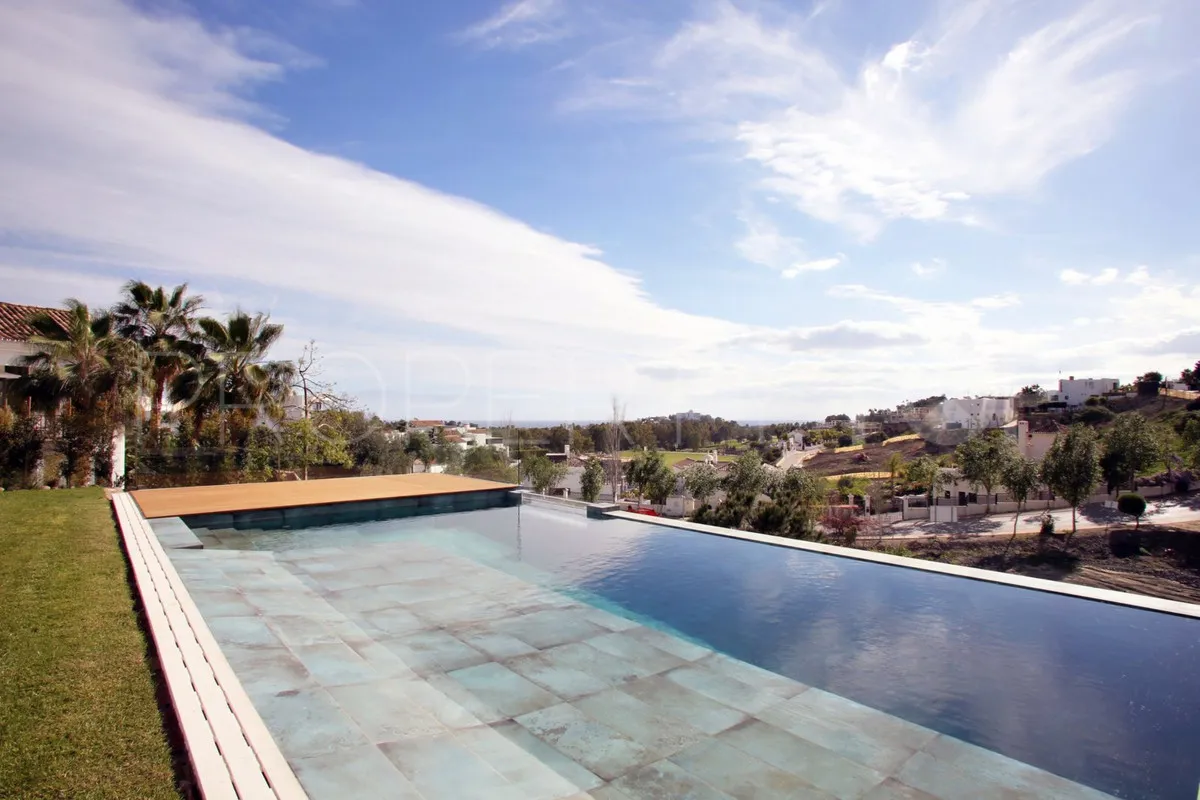 5 bedrooms Benahavis villa for sale