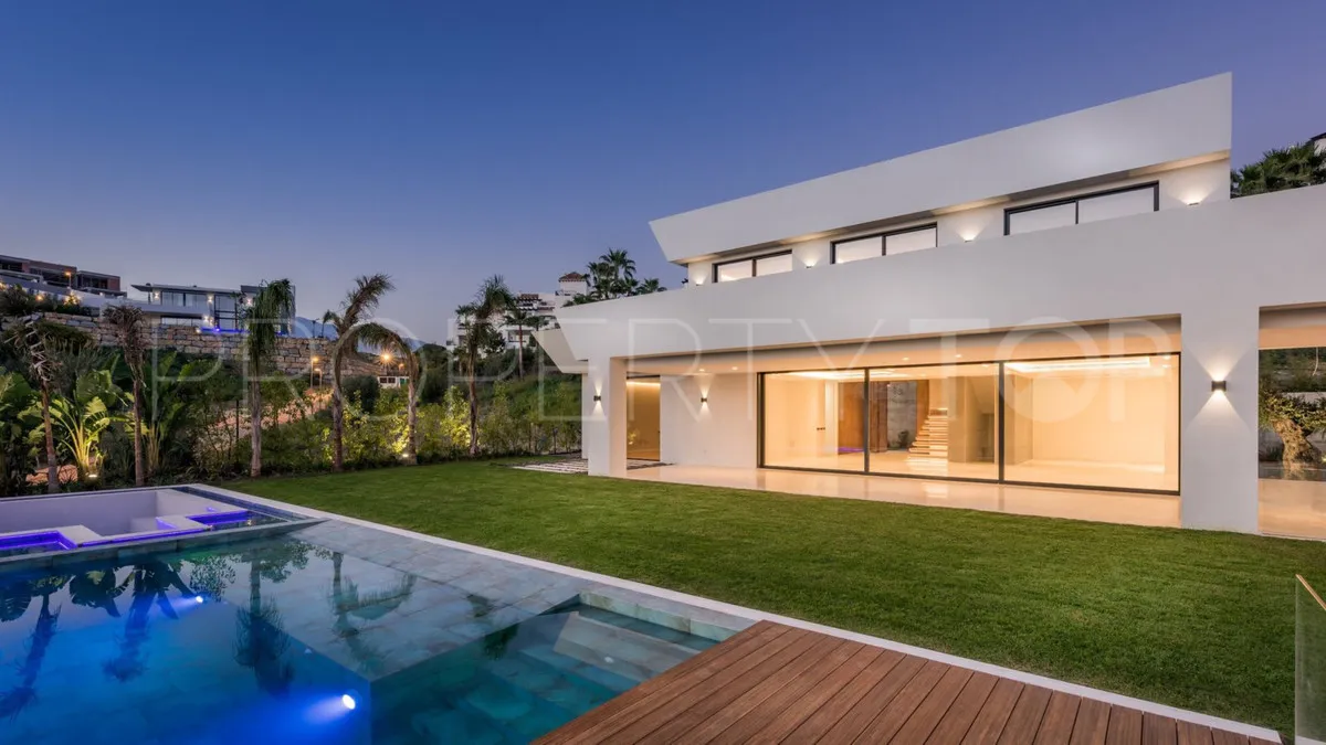 5 bedrooms Benahavis villa for sale