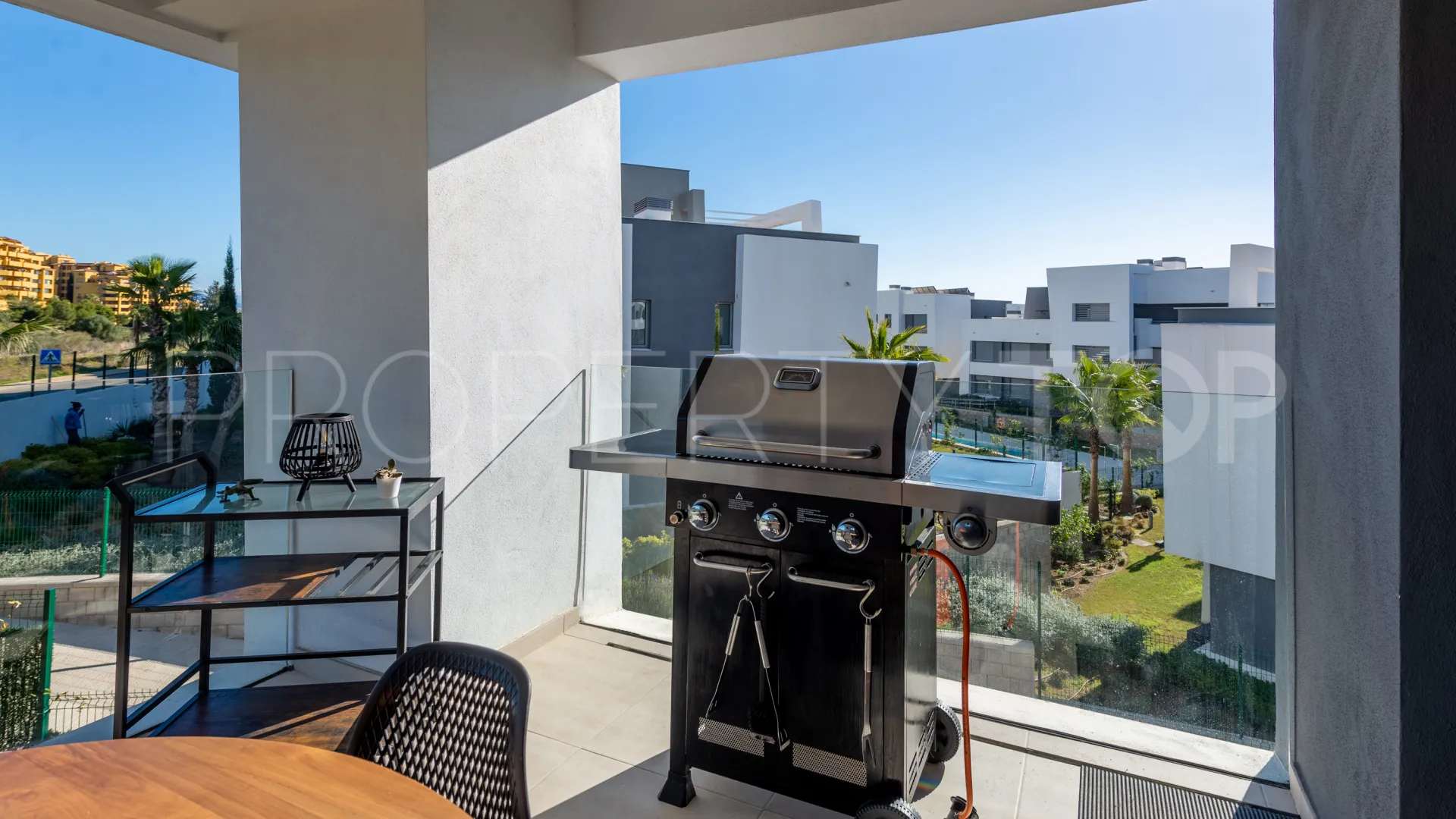 Apartment for sale in Estepona with 2 bedrooms