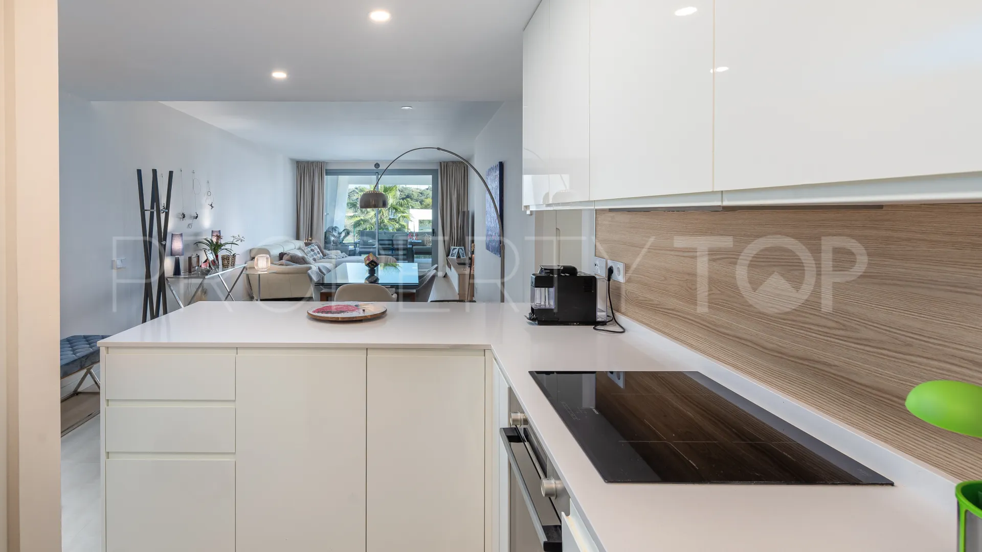 Apartment for sale in Estepona with 2 bedrooms