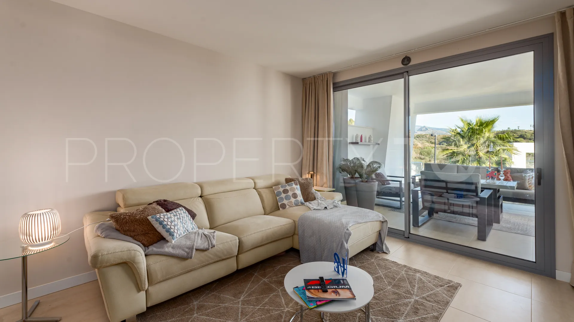 Apartment for sale in Estepona with 2 bedrooms