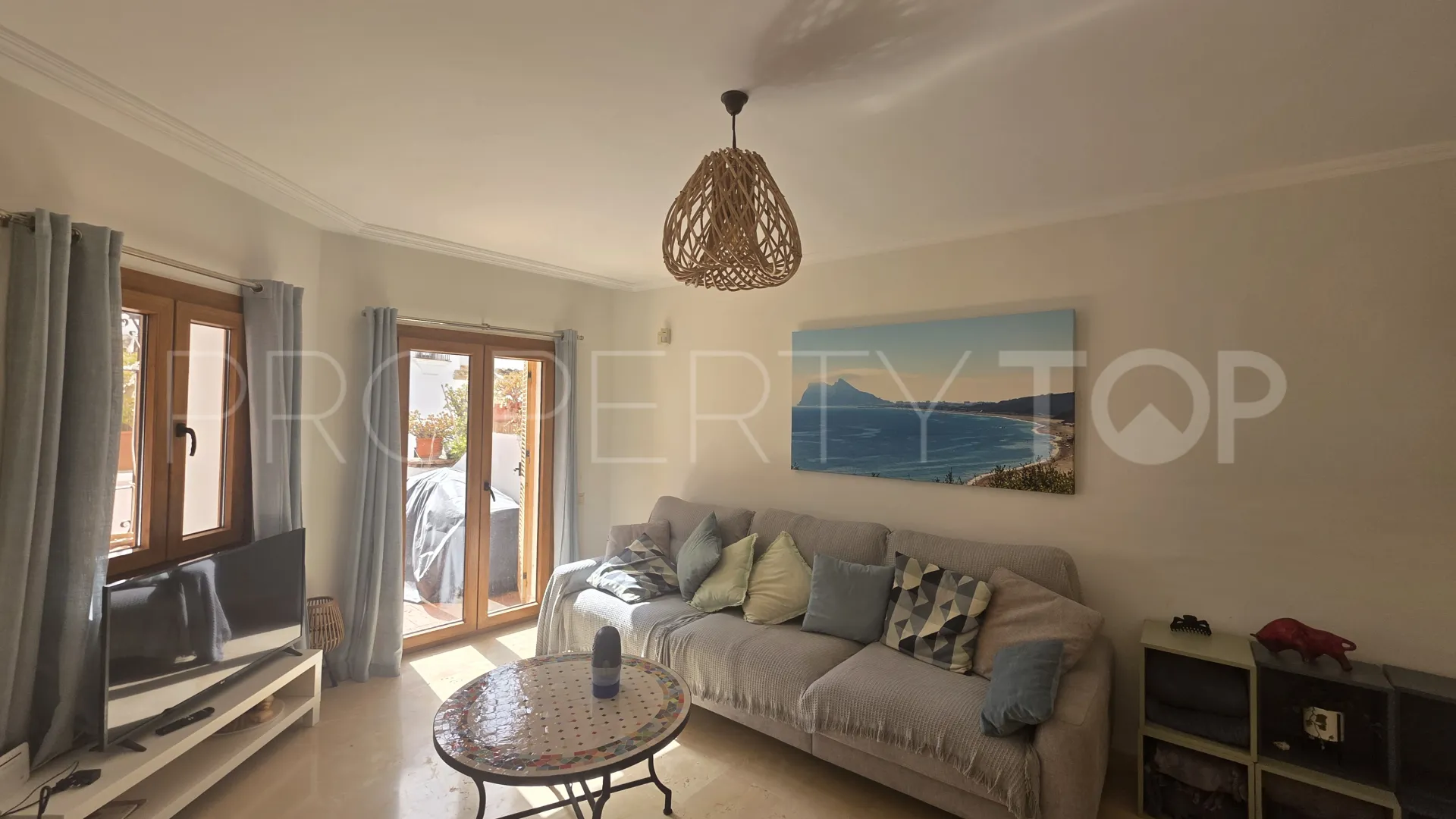 For sale town house in Alcaidesa Costa