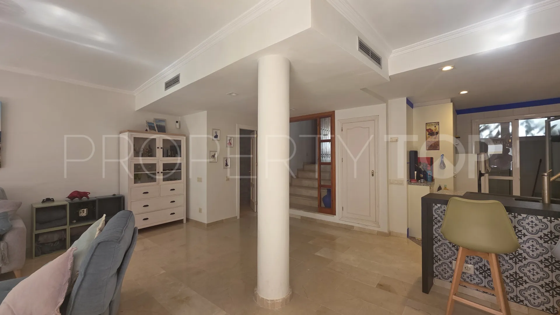 For sale town house in Alcaidesa Costa