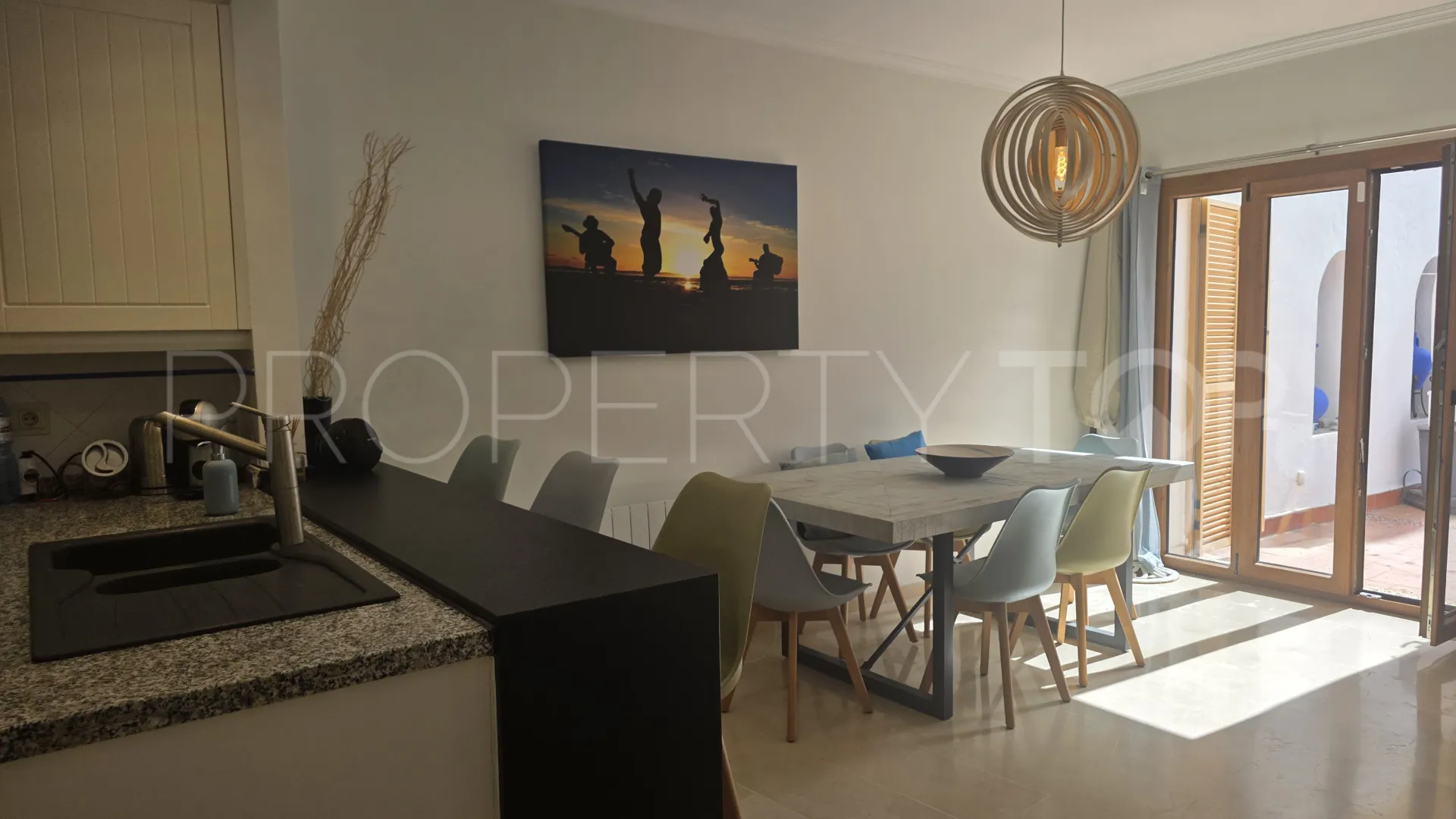For sale town house in Alcaidesa Costa