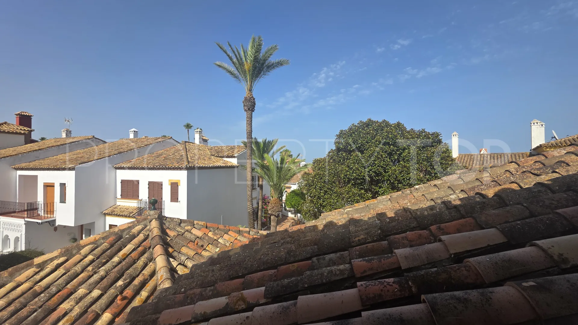 For sale town house in Alcaidesa Costa