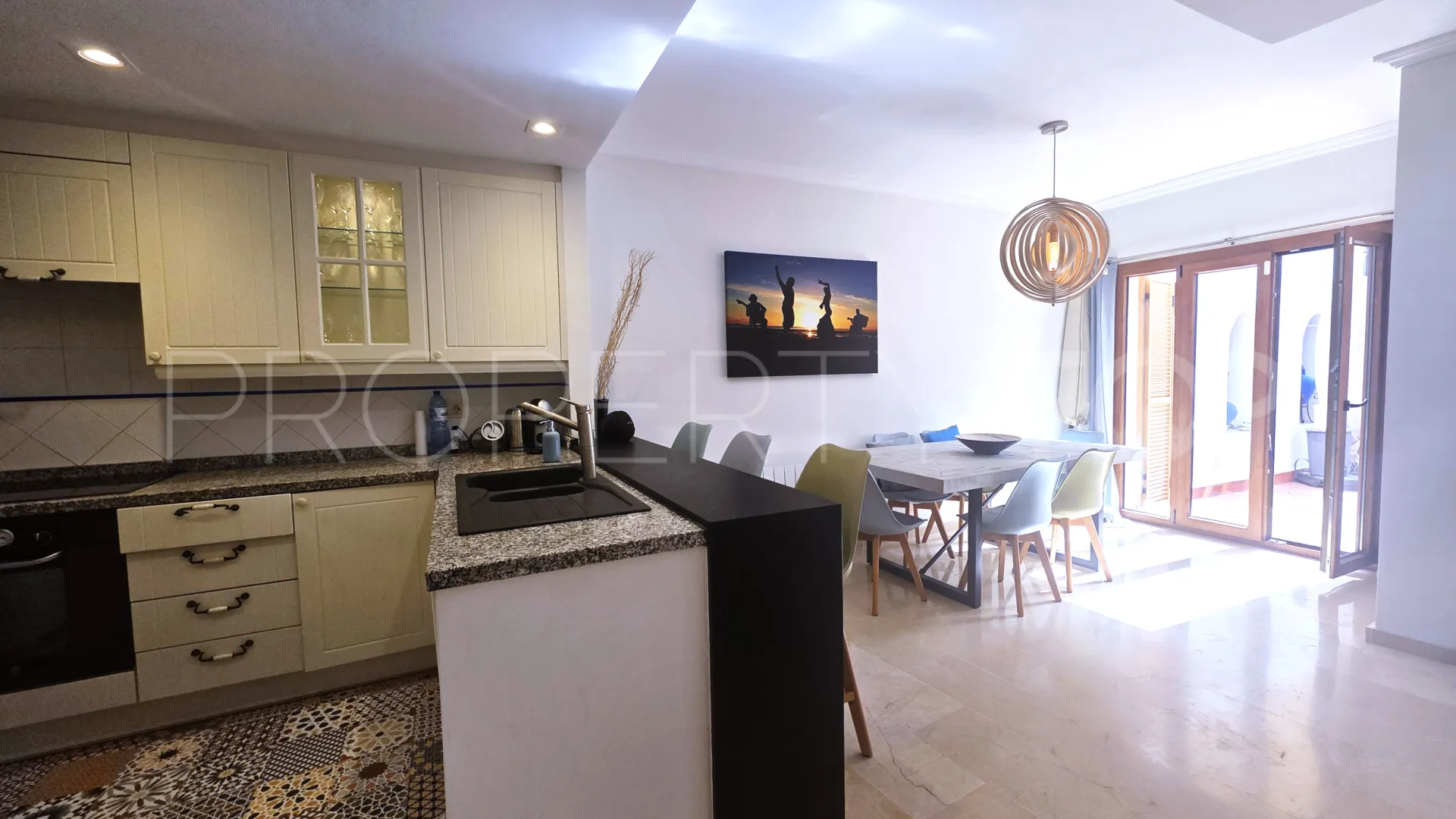 For sale town house in Alcaidesa Costa