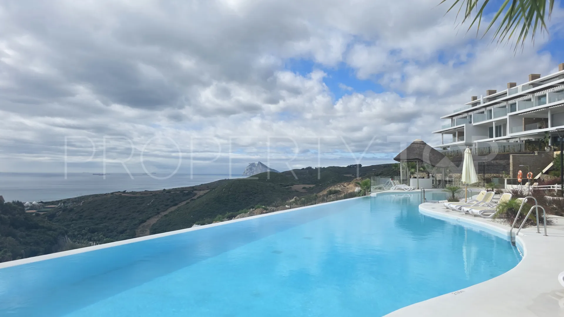 For sale Alcaidesa Alta apartment