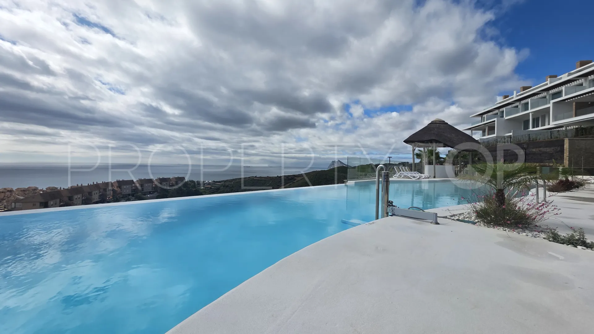 For sale Alcaidesa Alta apartment