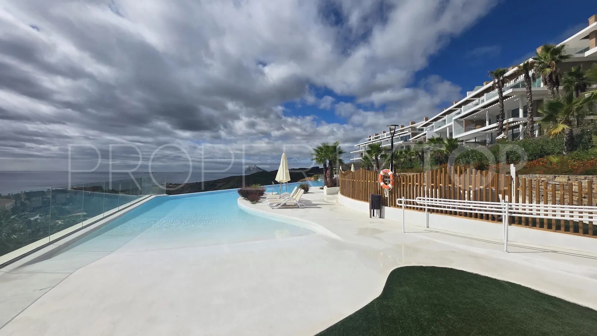 For sale Alcaidesa Alta apartment