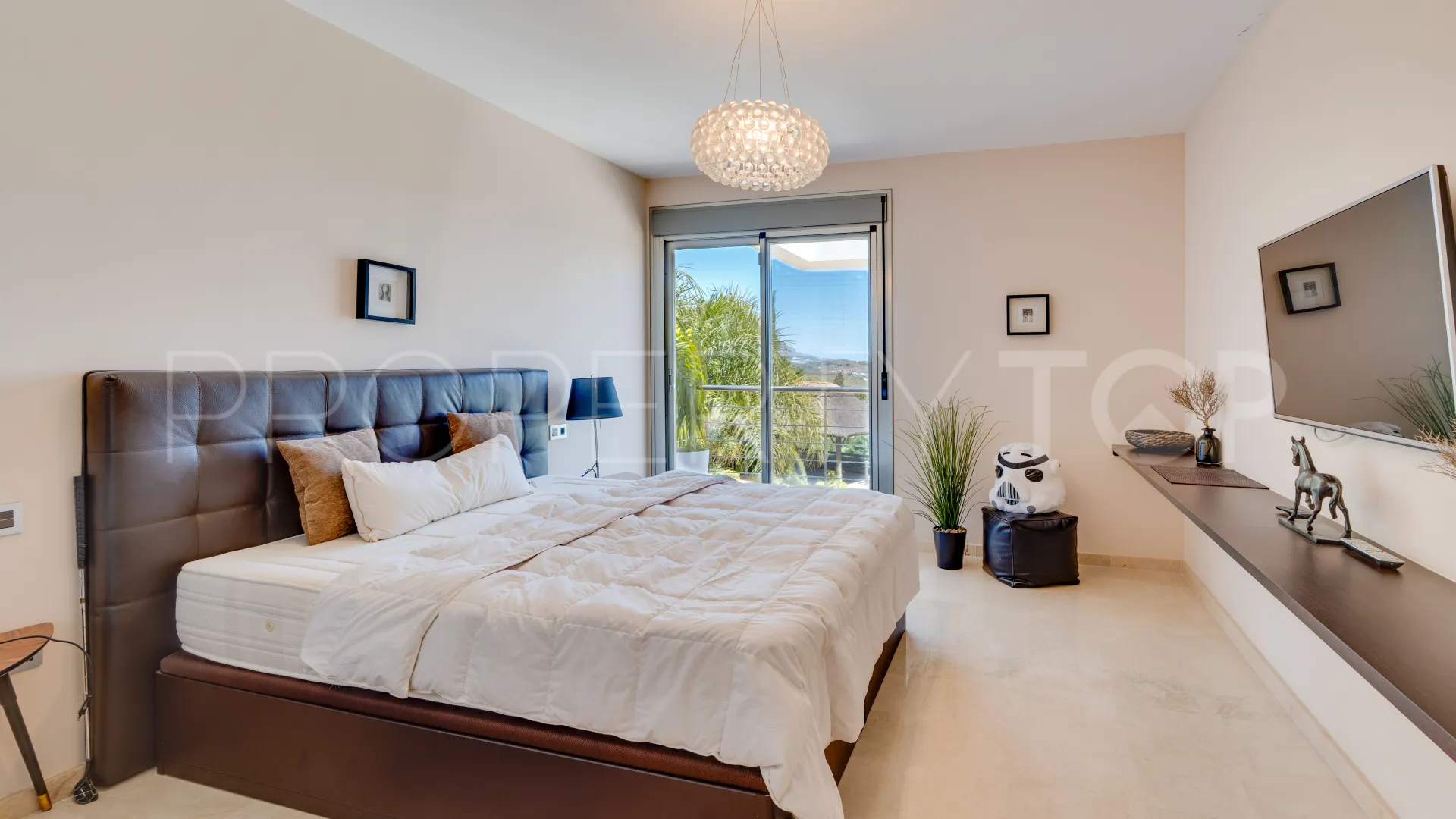 Se vende villa de 4 dormitorios en Calanova Golf