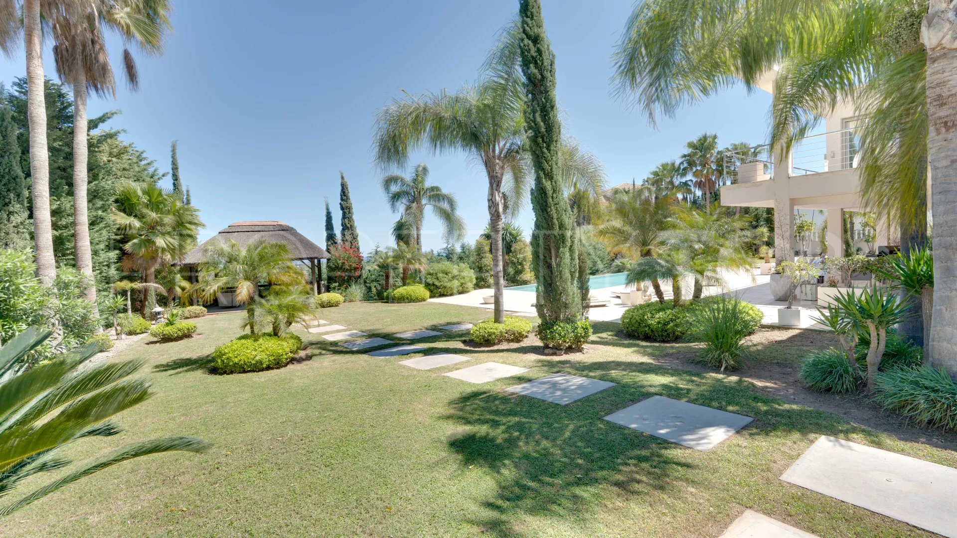 Se vende villa de 4 dormitorios en Calanova Golf