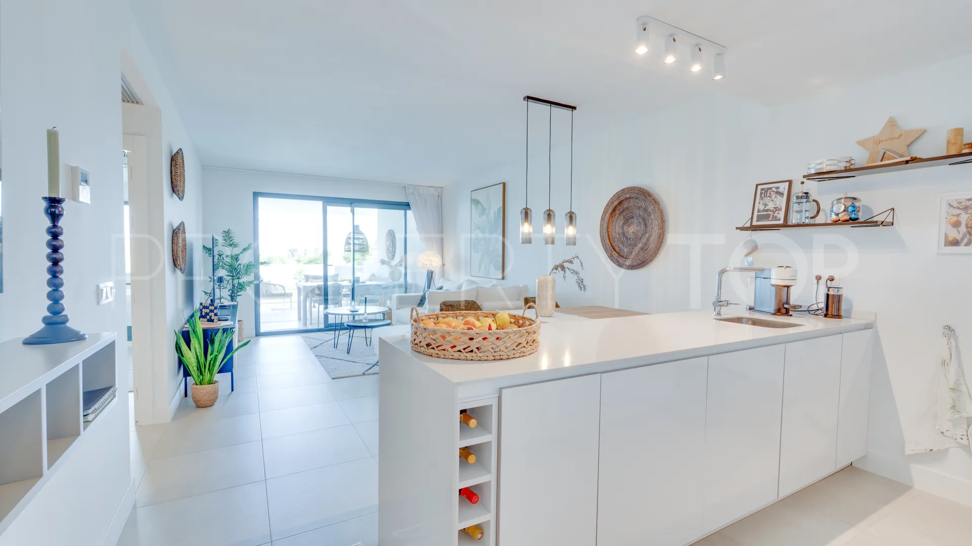 Apartamento planta baja de 2 dormitorios en venta en Princesa Kristina