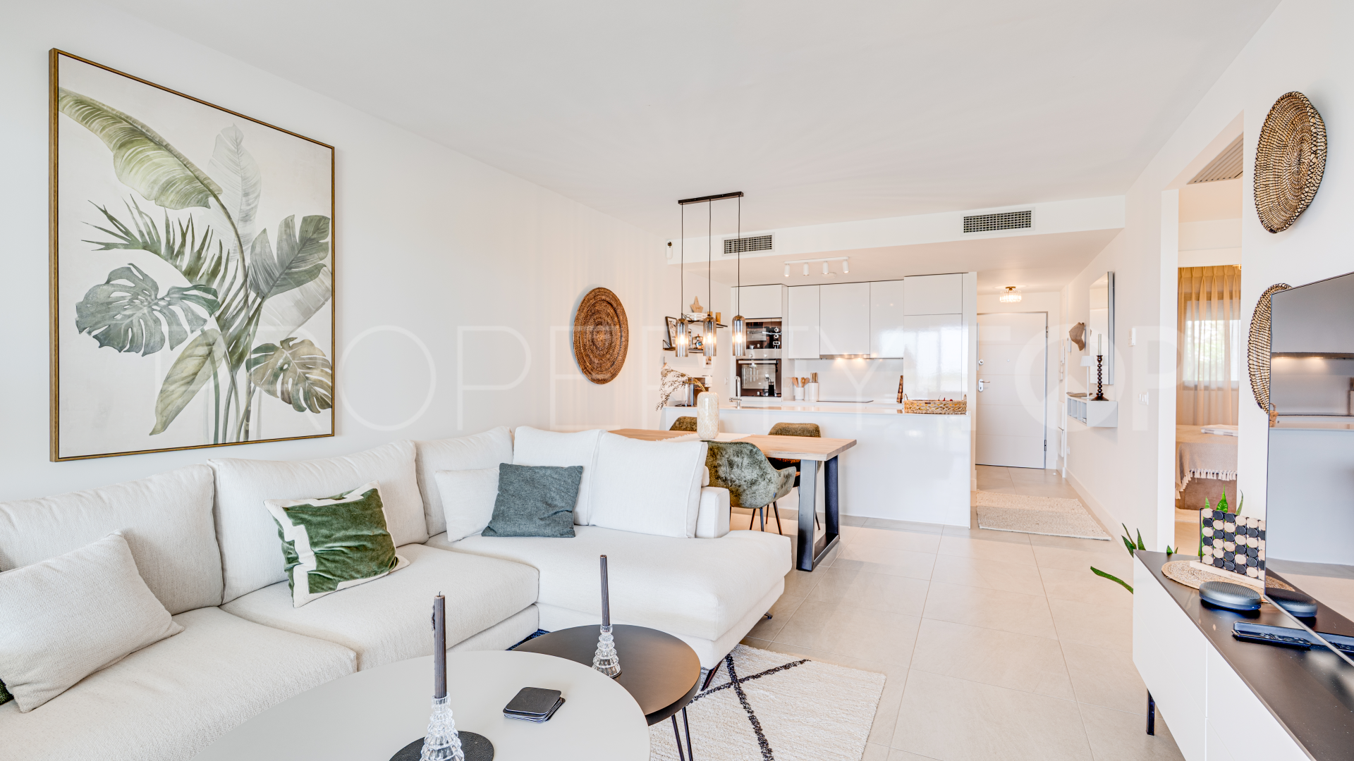 Apartamento planta baja de 2 dormitorios en venta en Princesa Kristina