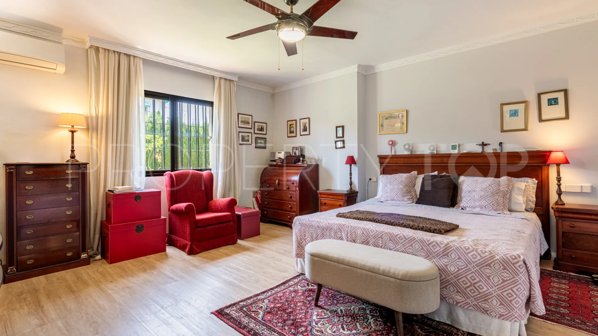 Villa a la venta de 4 dormitorios en Marbella Golden Mile