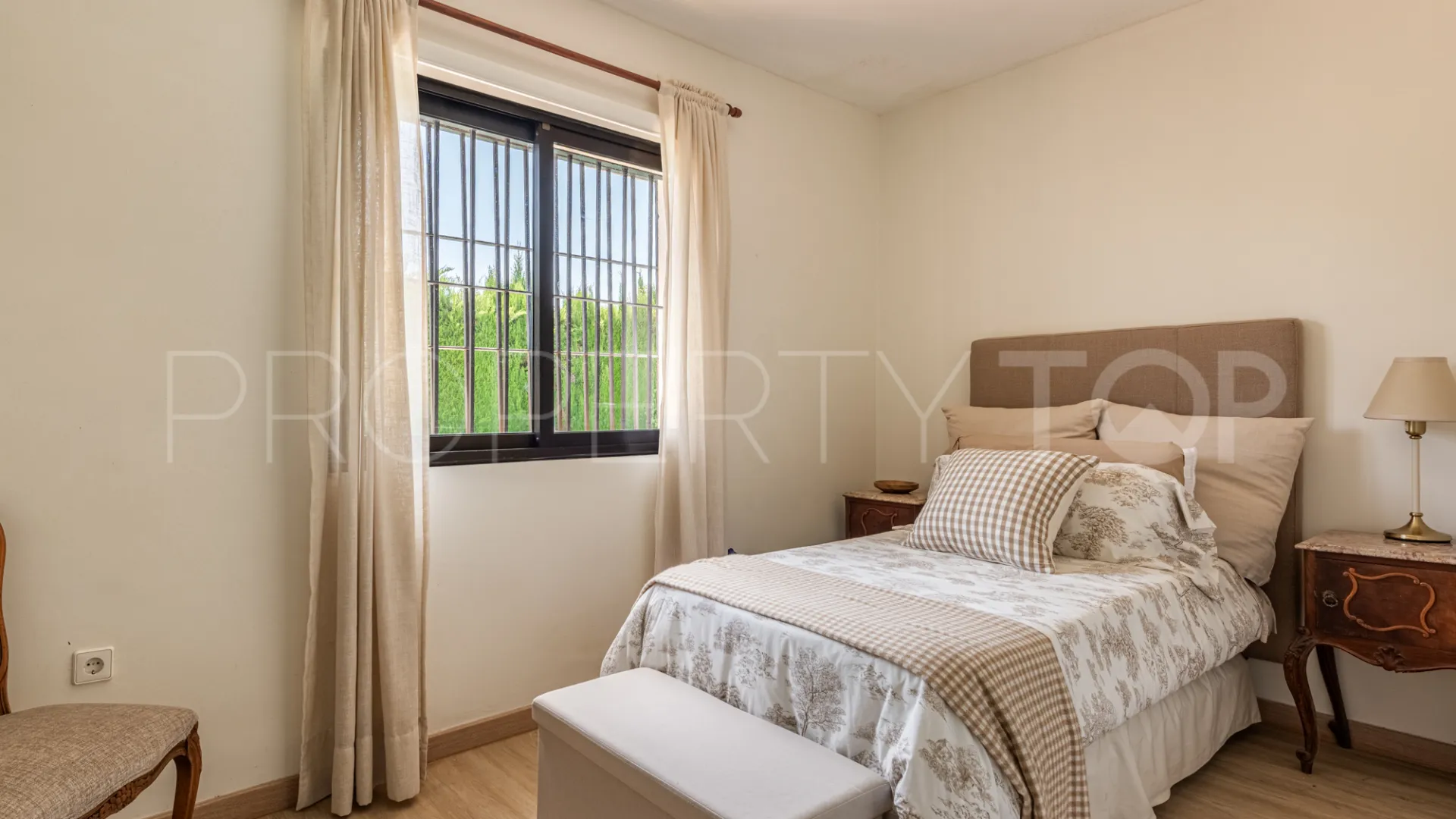 Villa a la venta de 4 dormitorios en Marbella Golden Mile