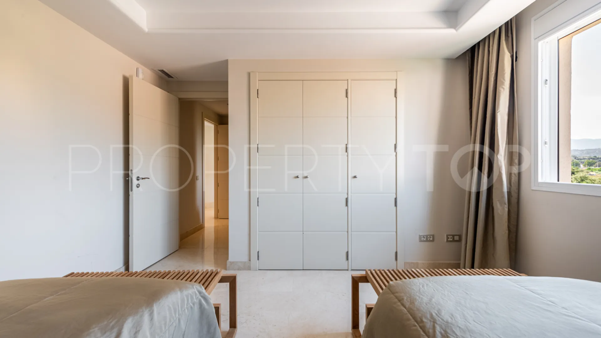 Apartment for sale in New Golden Mile