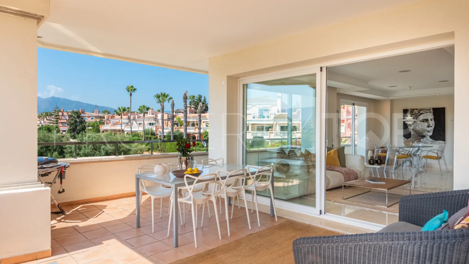 Apartment for sale in New Golden Mile