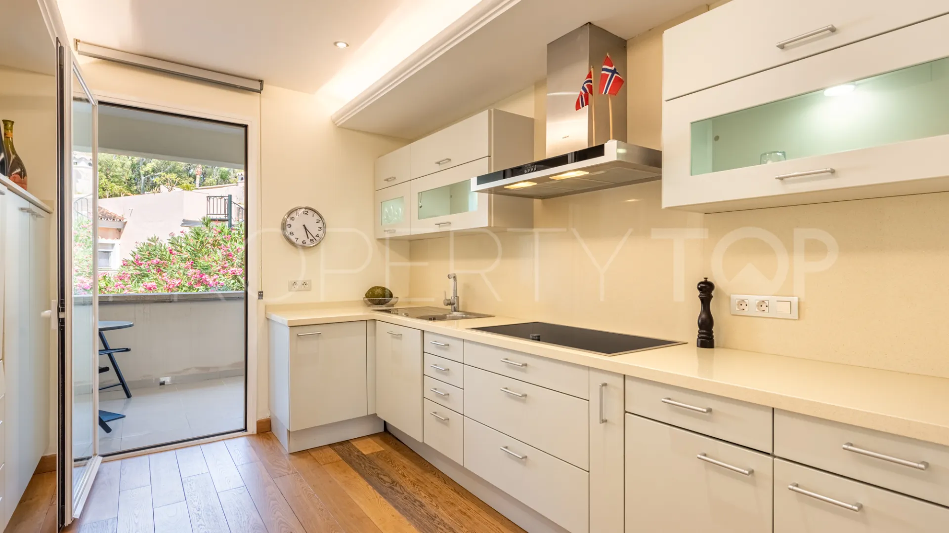 Apartment for sale in New Golden Mile