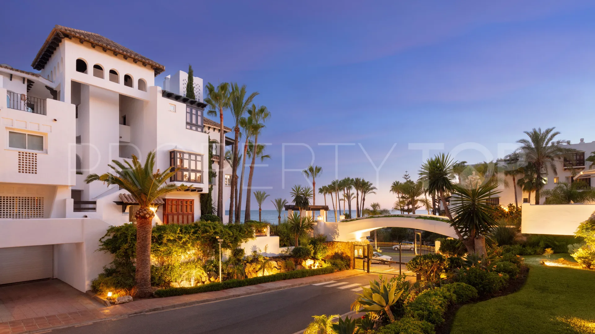 3 bedrooms apartment in Marbella Golden Mile for sale