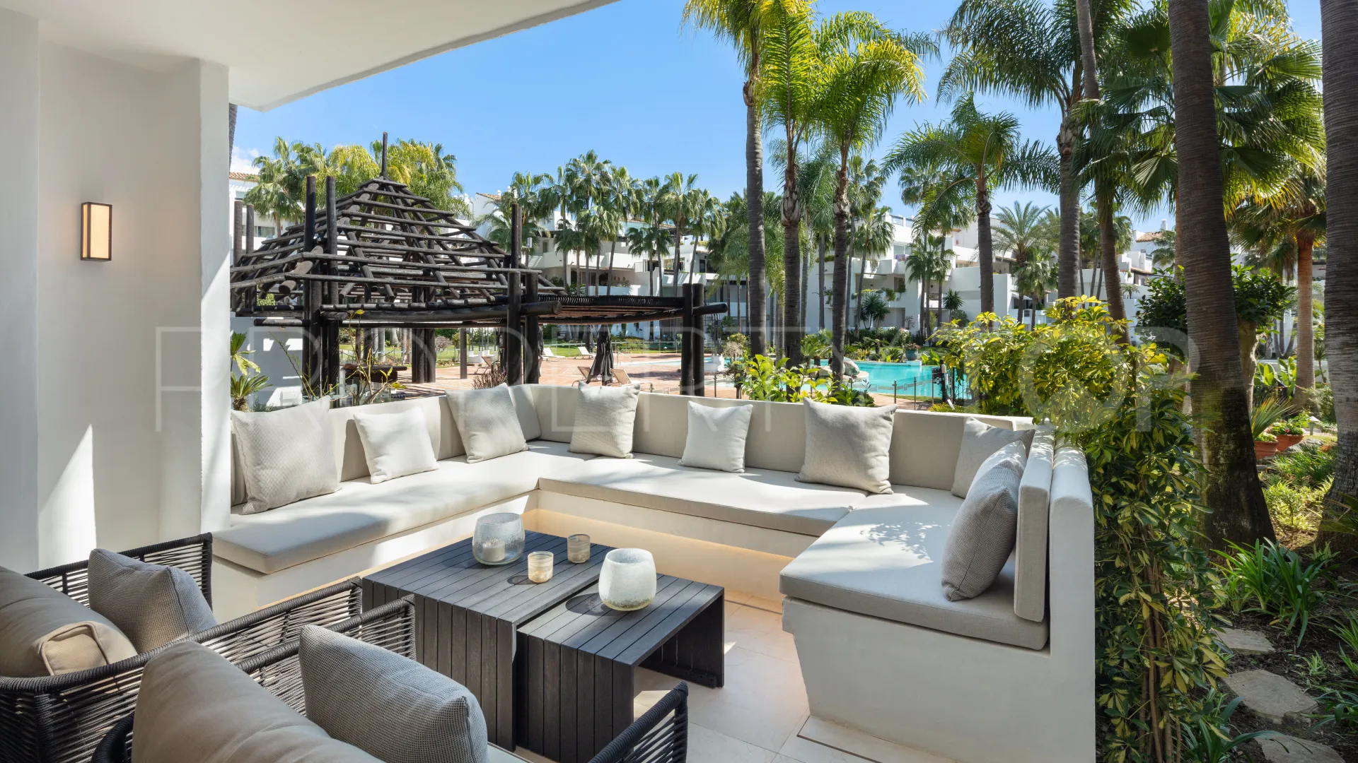 For sale Marbella Golden Mile 3 bedrooms apartment