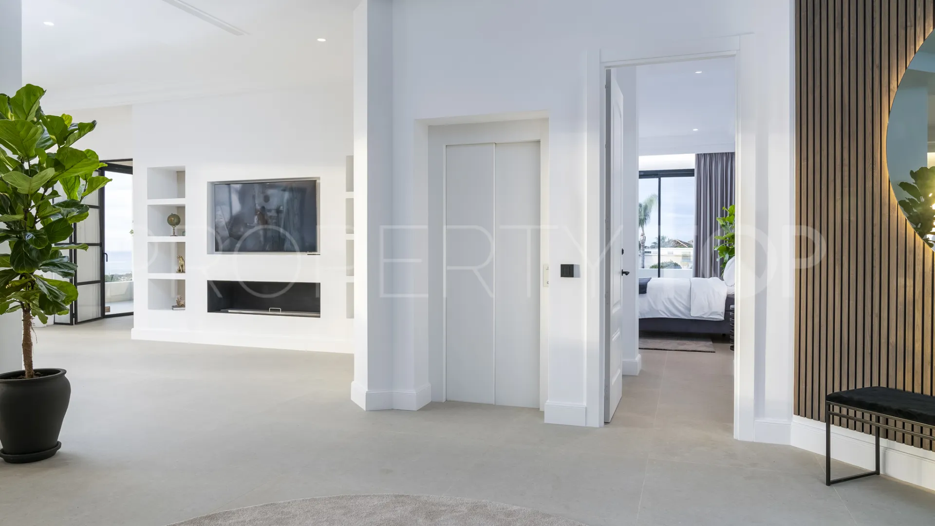 8 bedrooms villa for sale in Los Flamingos
