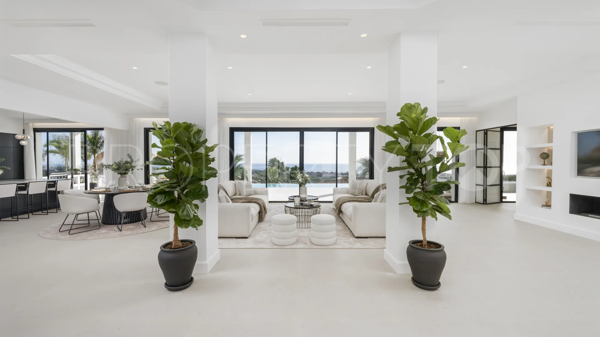 8 bedrooms villa for sale in Los Flamingos