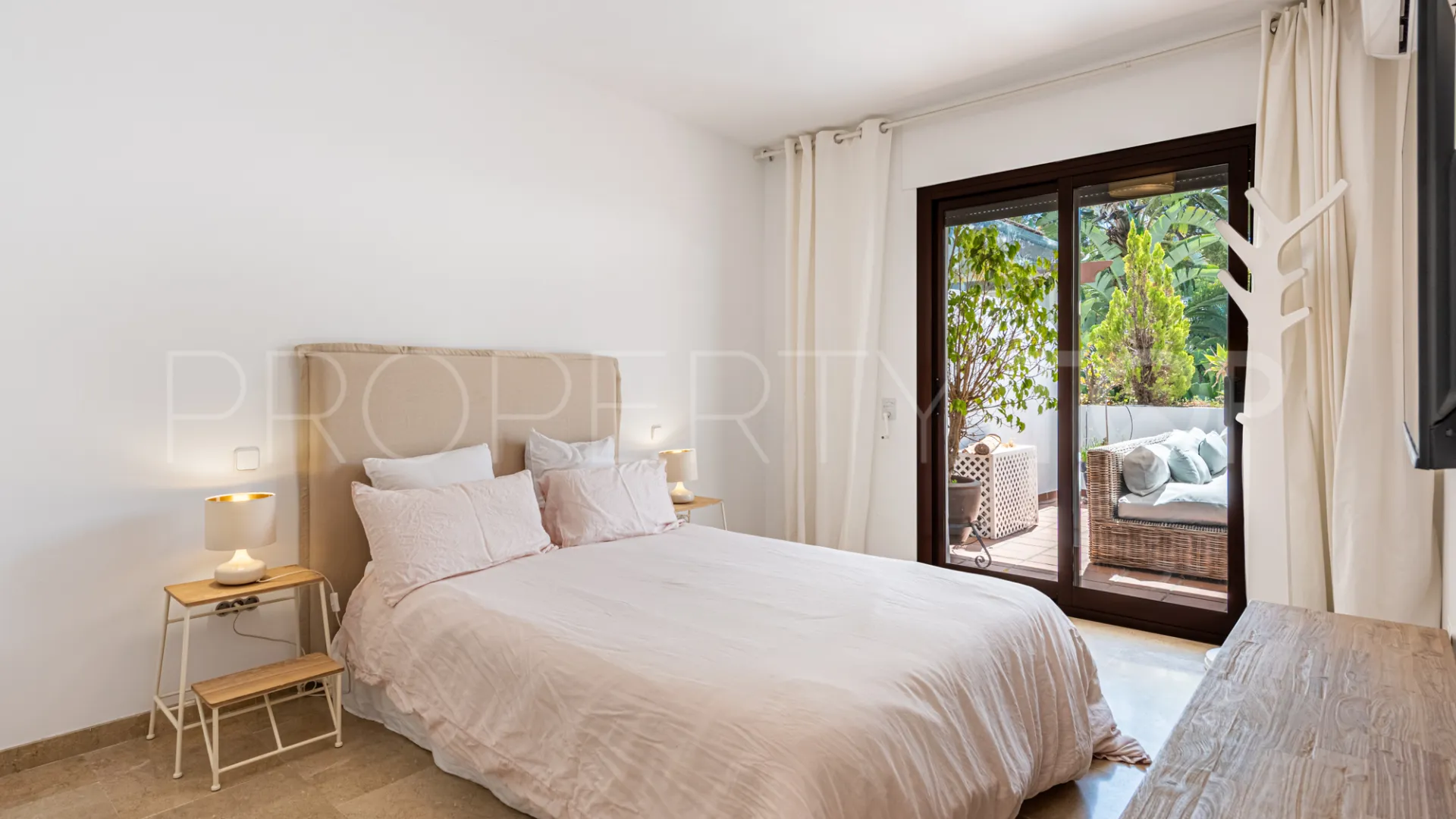 Coto Real apartment for sale