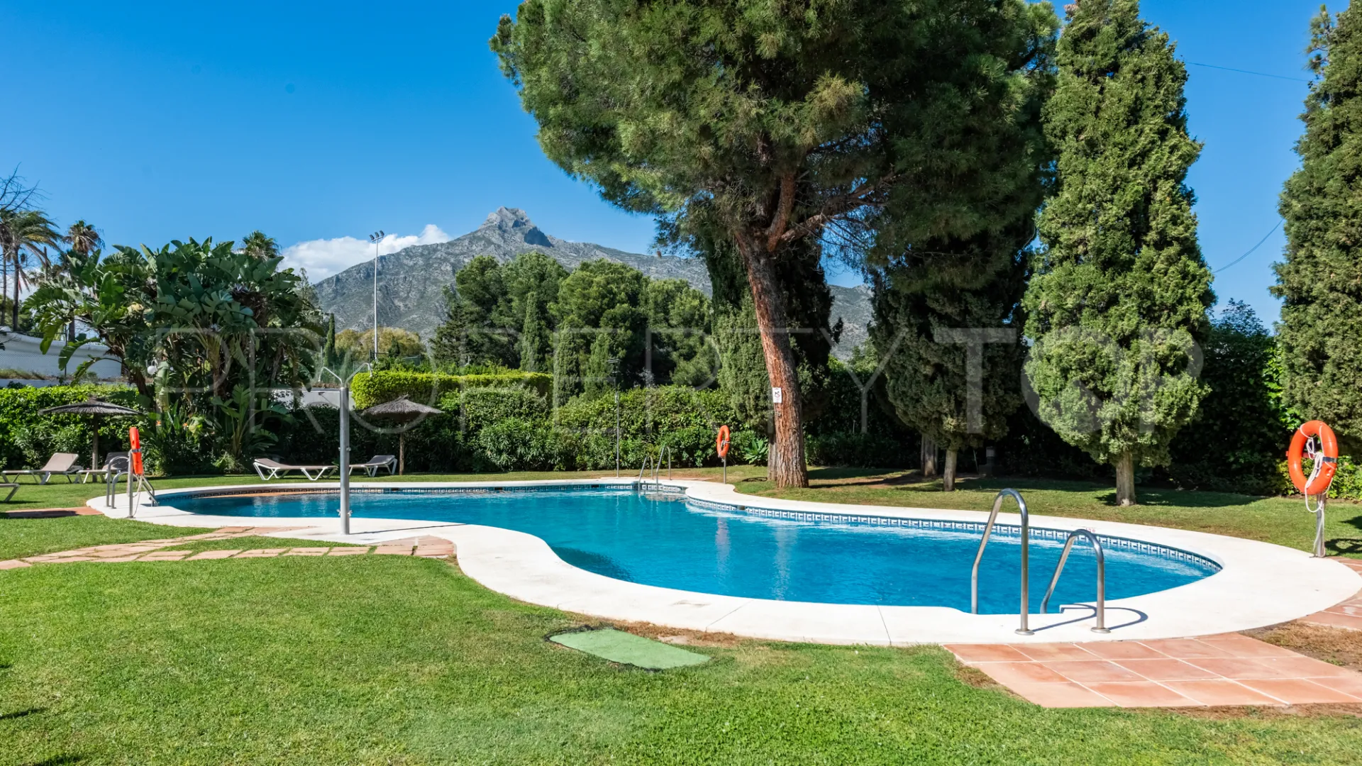 Coto Real apartment for sale