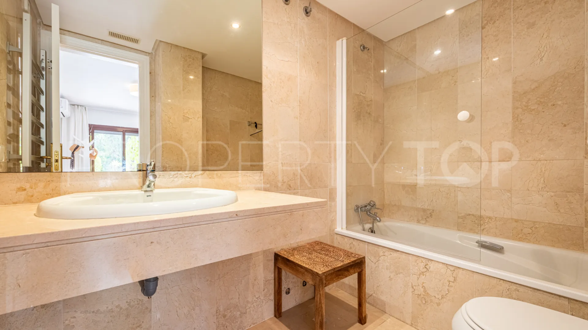 Coto Real apartment for sale