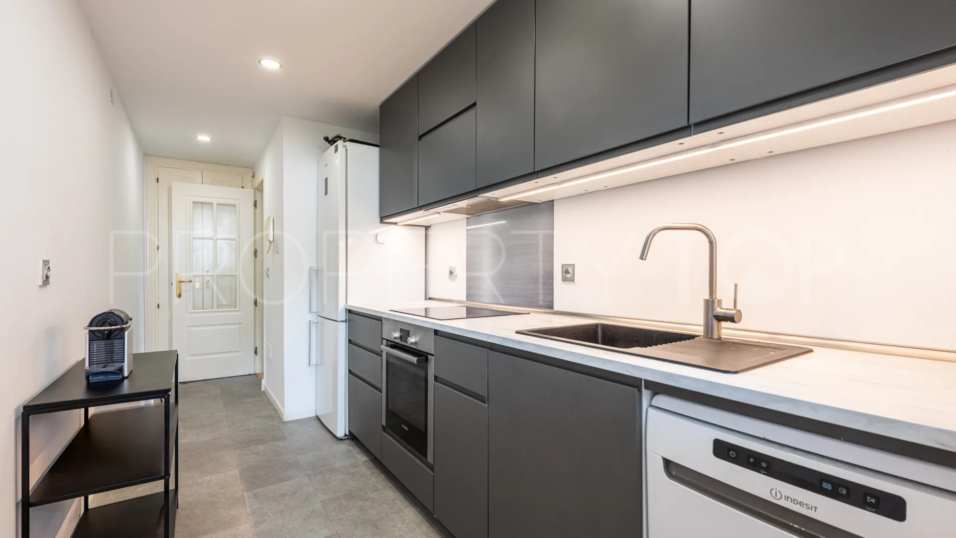 For sale apartment in Marbella Golden Mile