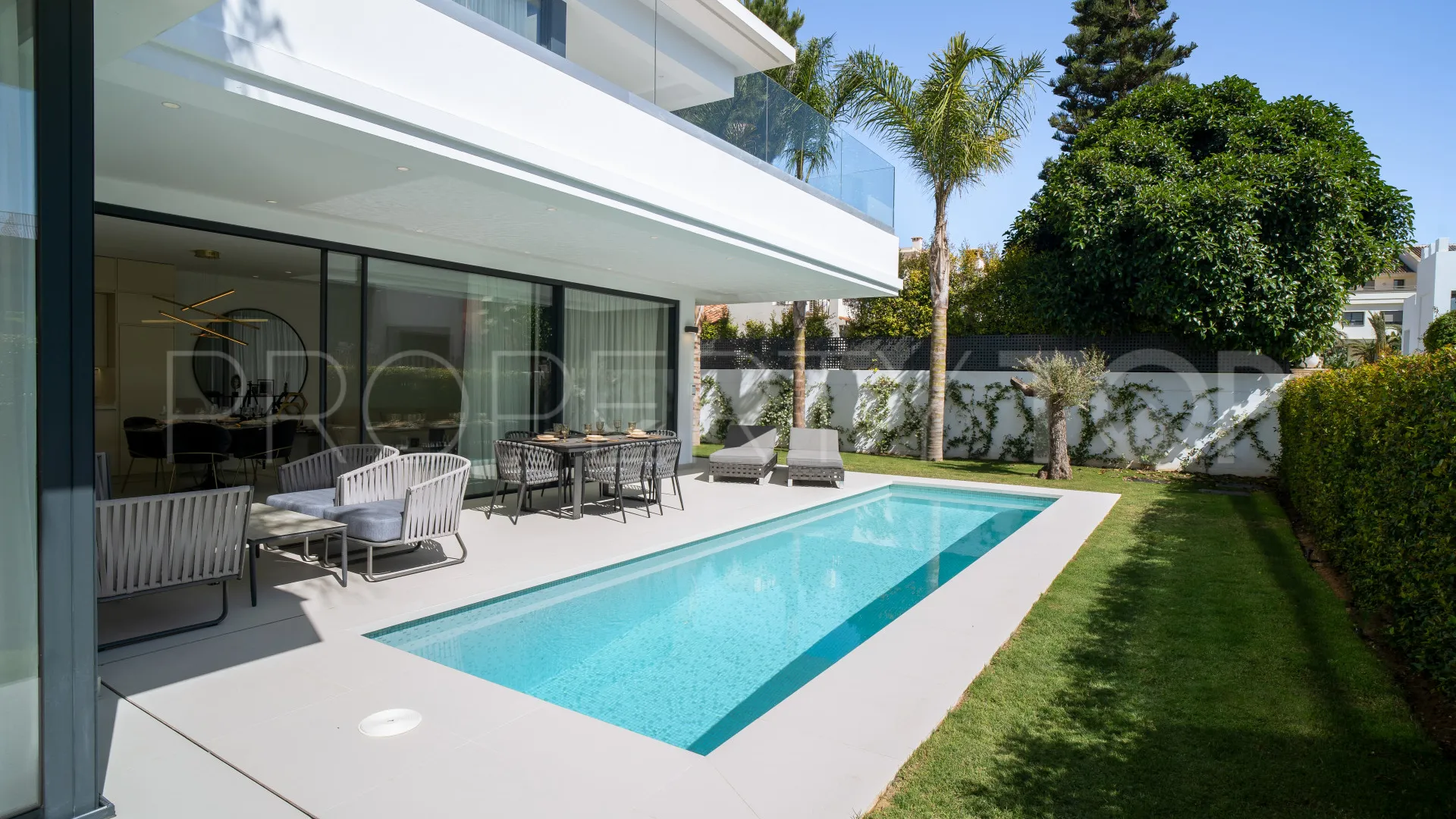 Marbella Golden Mile, villa con 4 dormitorios en venta