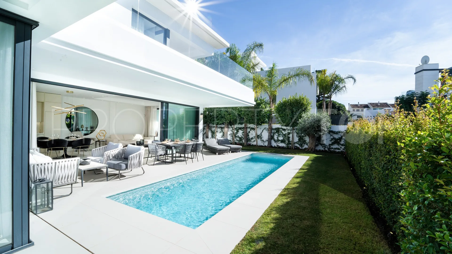 Marbella Golden Mile, villa con 4 dormitorios en venta
