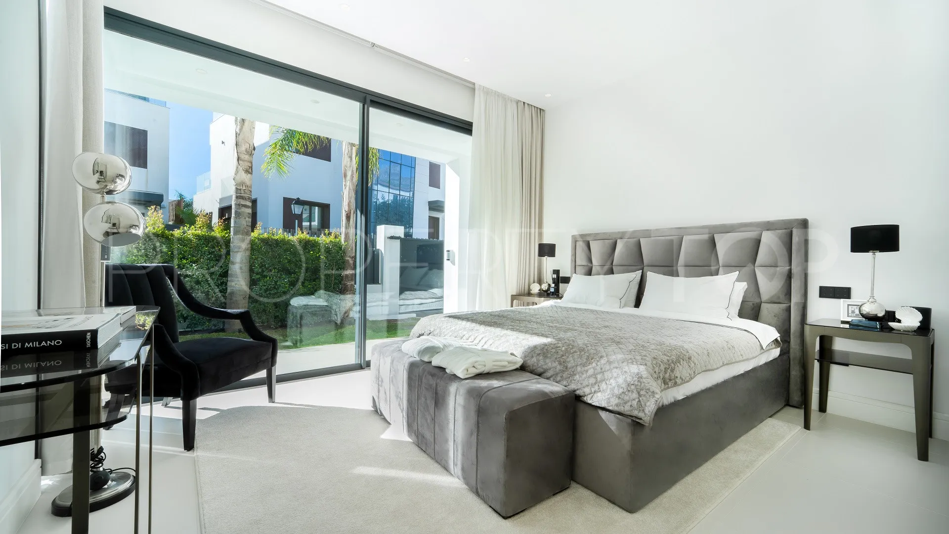 Marbella Golden Mile, villa con 4 dormitorios en venta