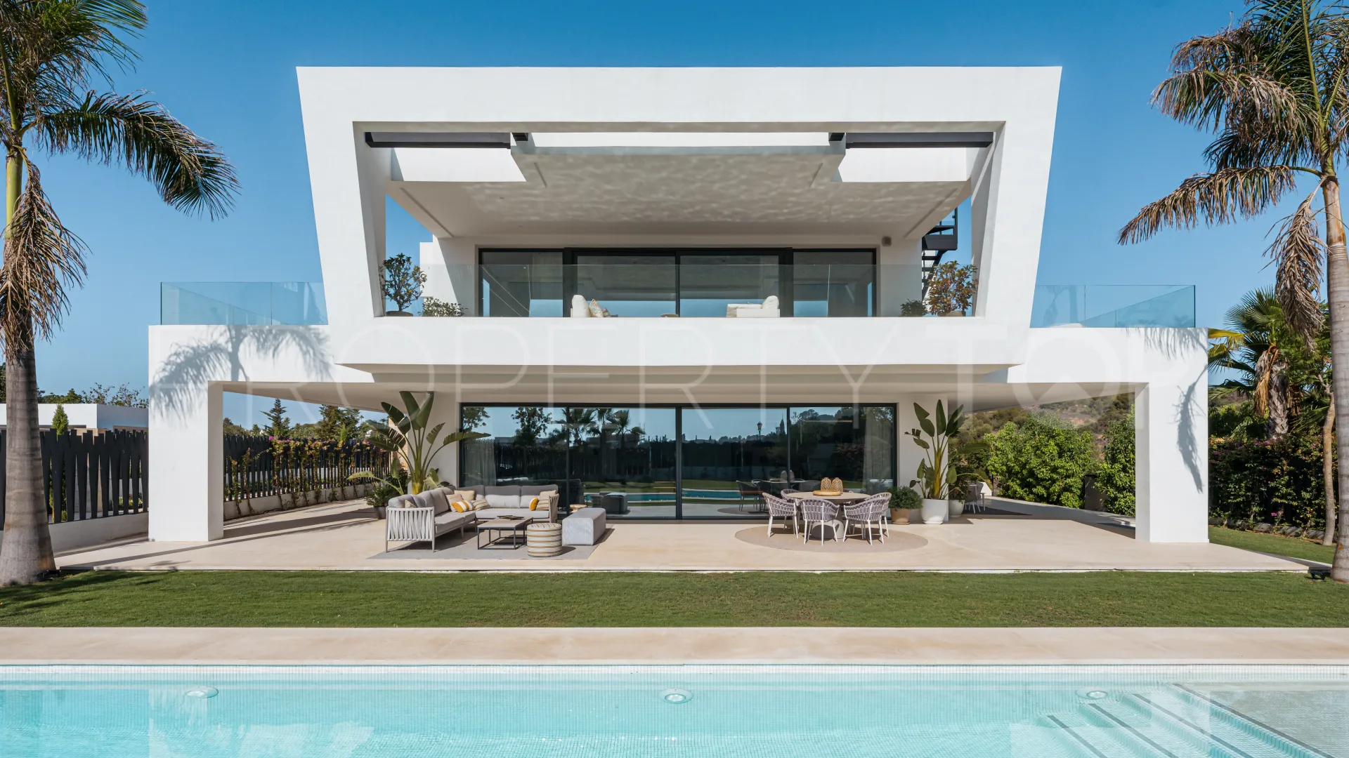 Villa en venta en Marbella Golden Mile