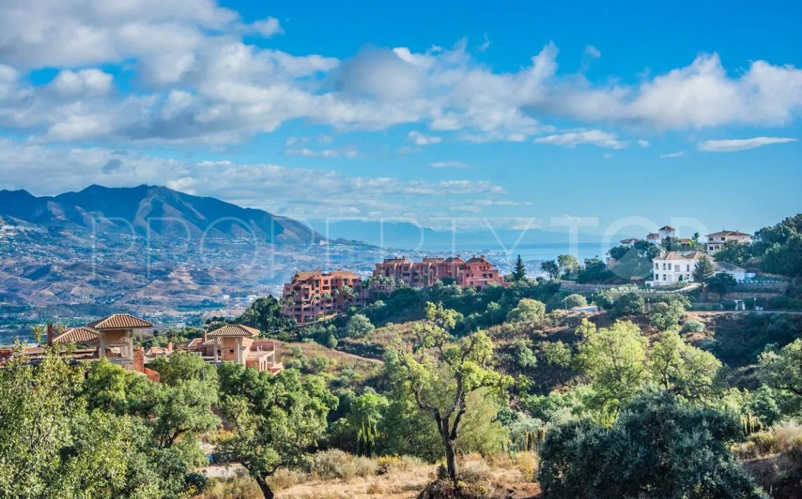 Marbella East plot for sale