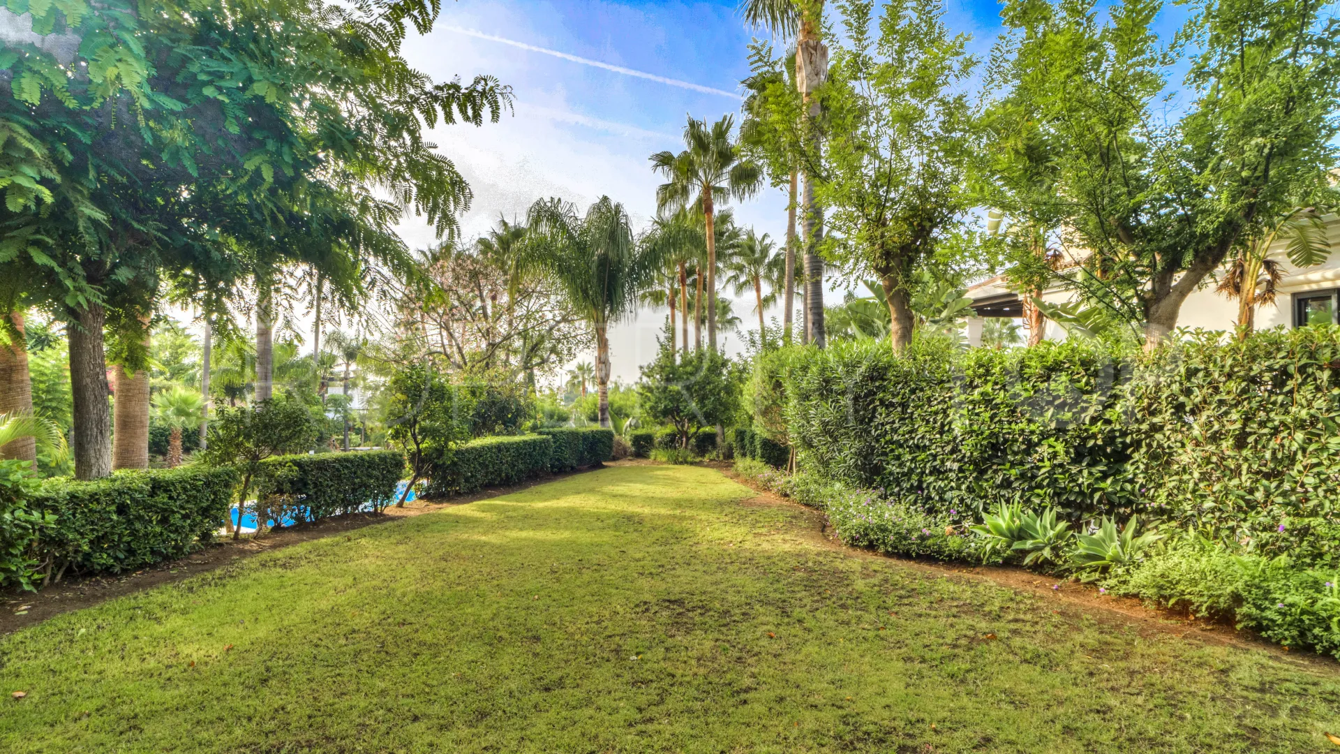 Villa en venta de 4 dormitorios en Marbella Golden Mile