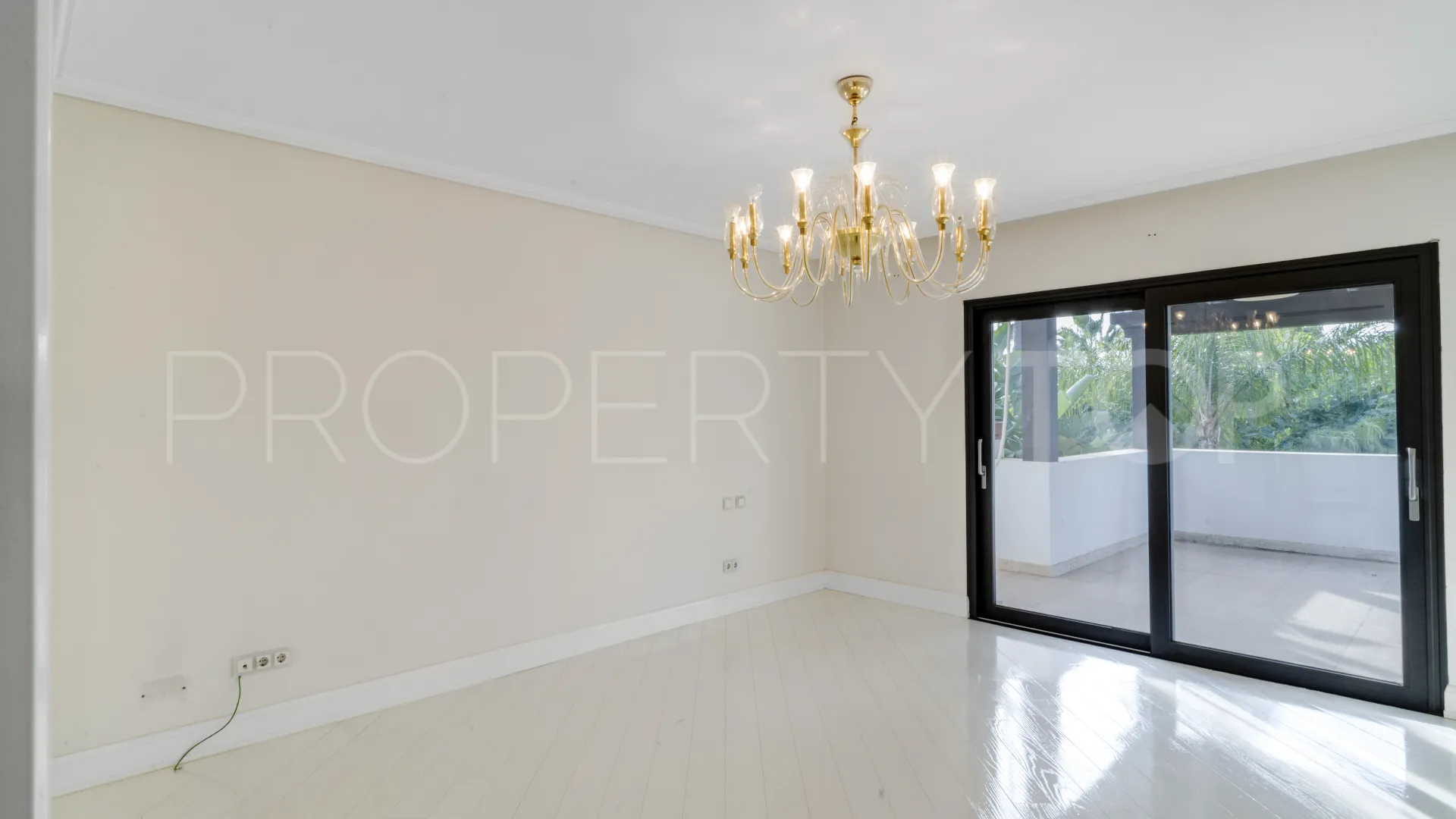 Villa en venta de 4 dormitorios en Marbella Golden Mile